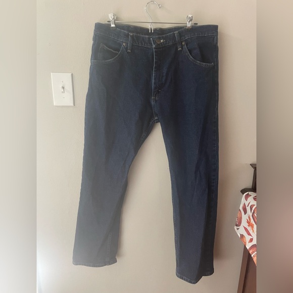 Men’s Wrangler Jeans size 36x29 - Picture 1 of 1
